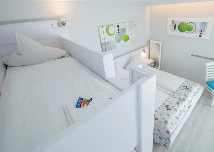 Bella Vista Hotel 3*